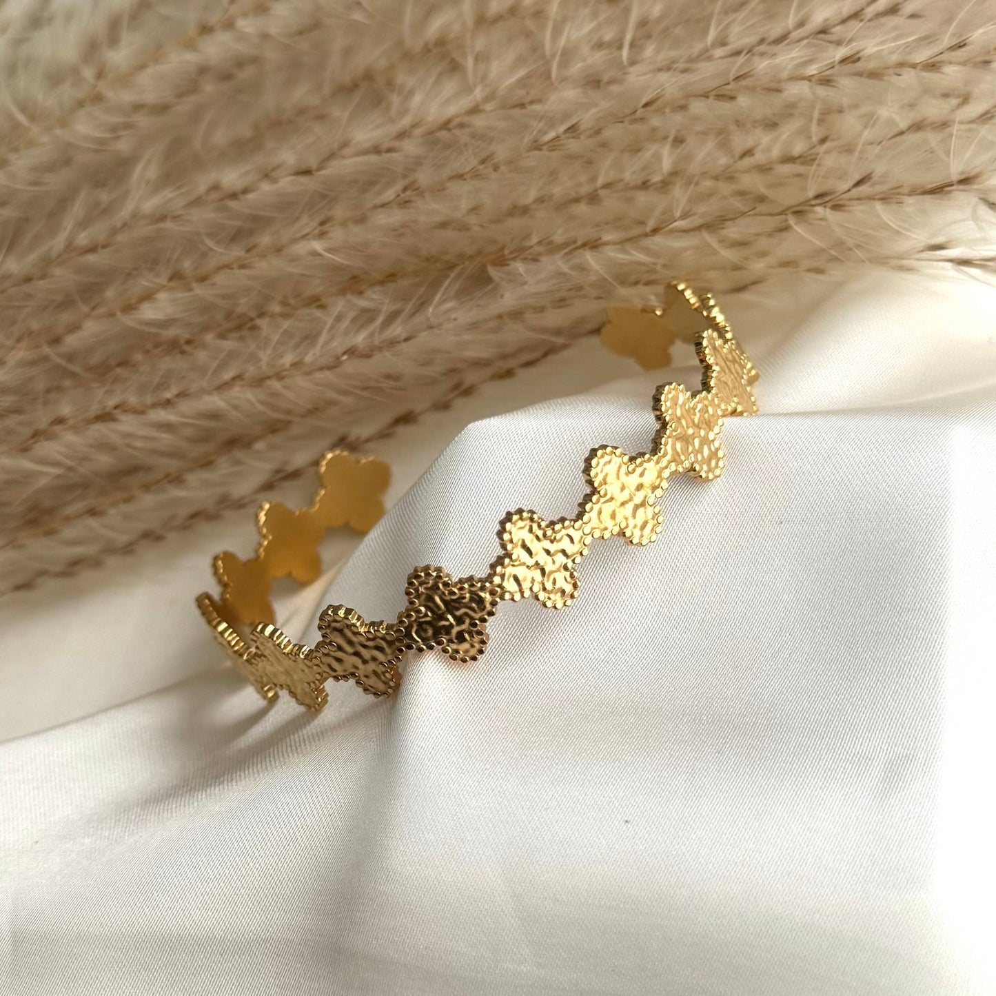 Armreif Golden Clover